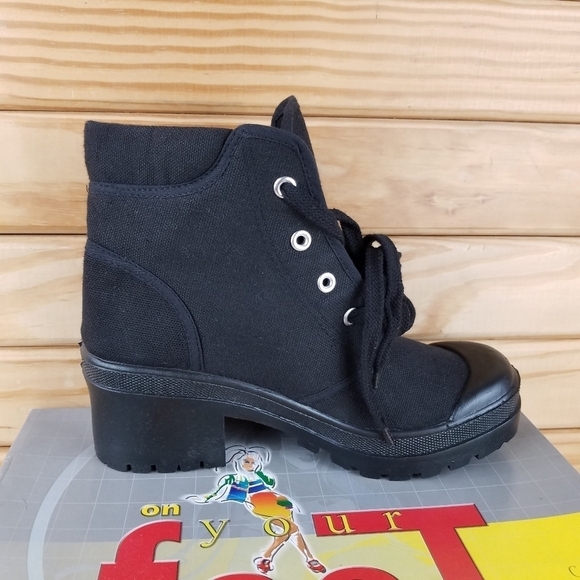 Black Canvas Combat Military Biker Moto Ankle Boots Lace up 7.5M Block Heel NEW - Picture 7 of 10